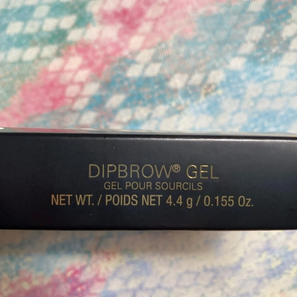 Anastasia DipBrow Gel in Ash Brown - Picture 2 of 3